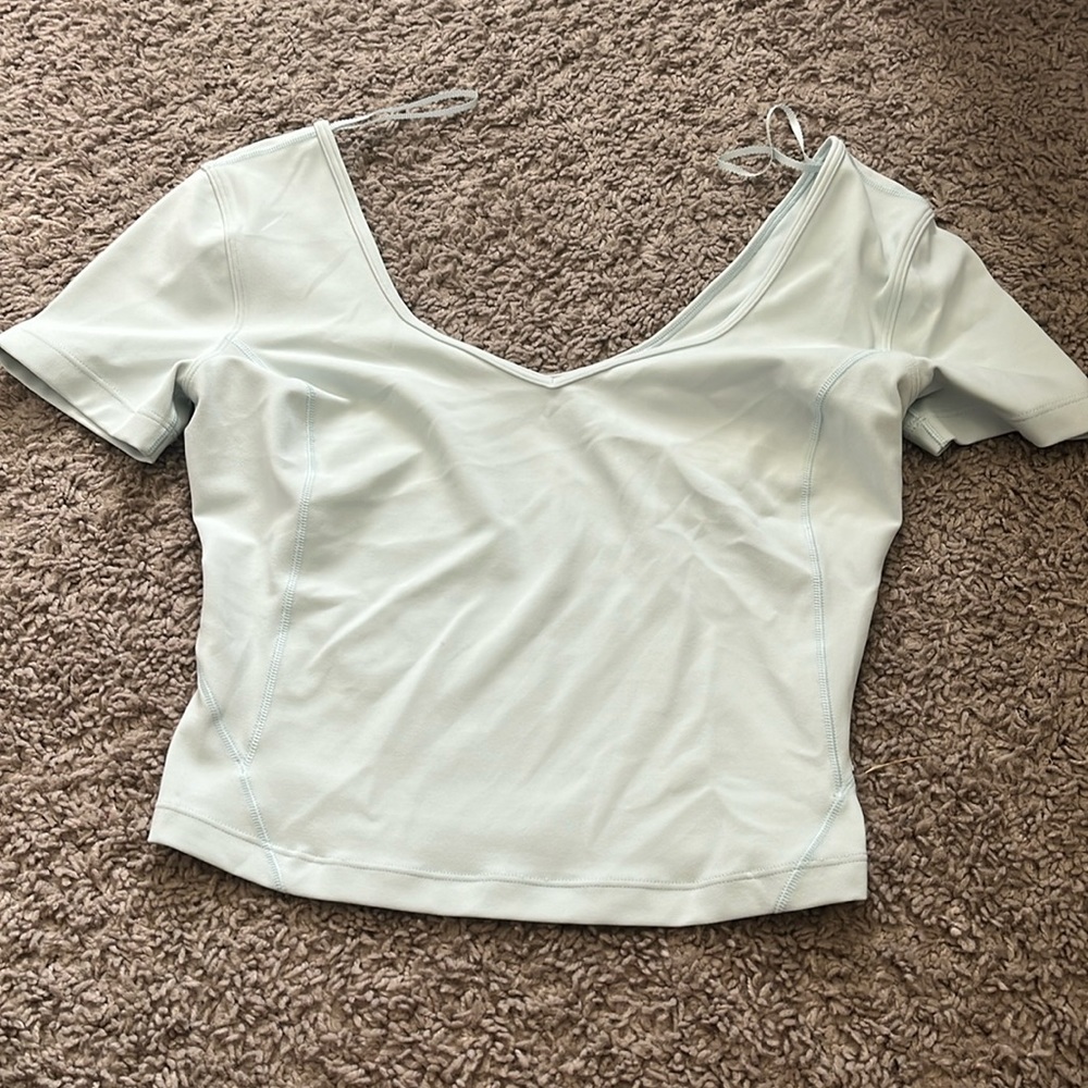 Lululemon cropped workout top